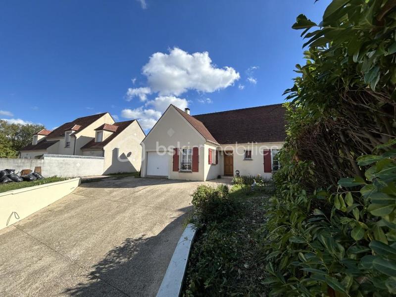 Maison - 94 m² - 4 pièces