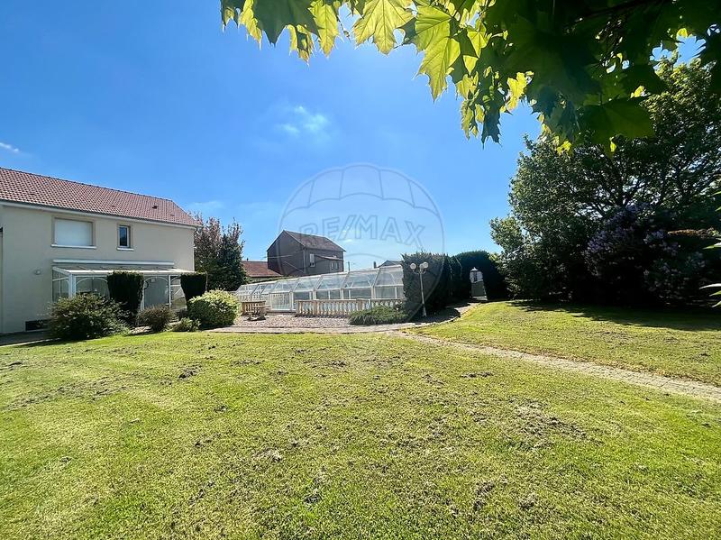 Propriété - 102 m² - 5 pièces