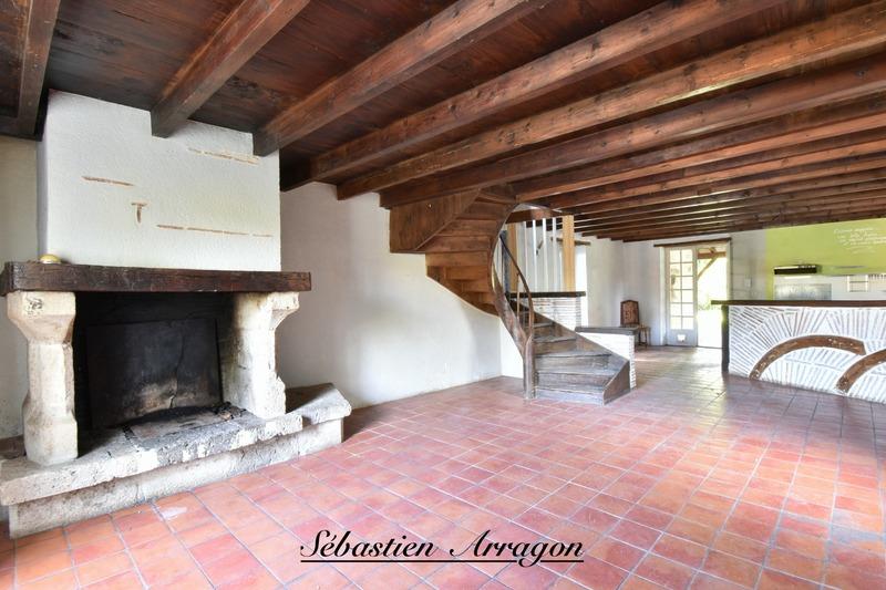 Maison en pierre - 108 m² - 4 pièces