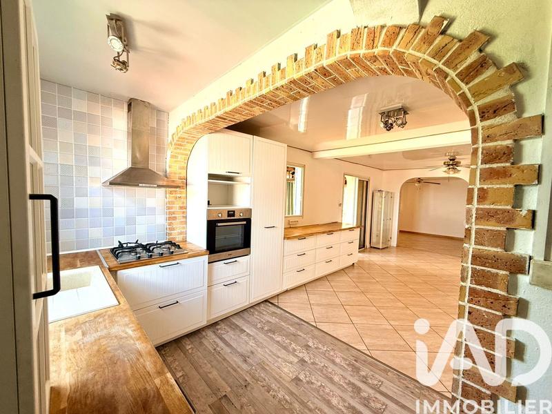 Maison - 140 m² - 5 pièces