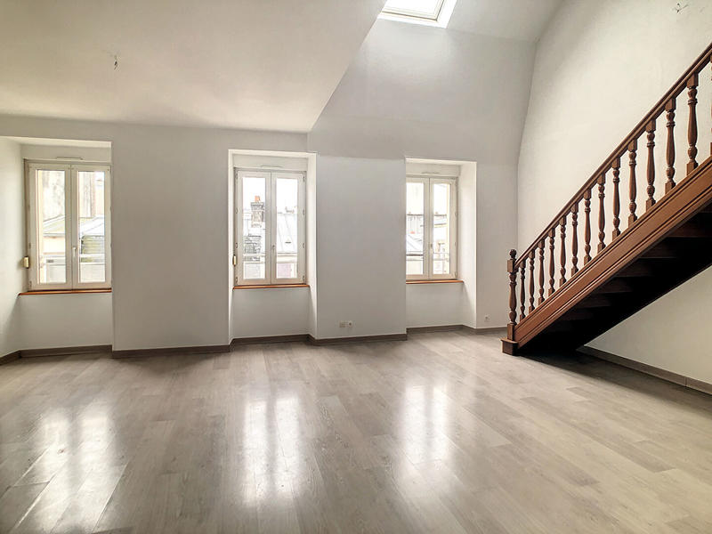 Appartement - 81 m² - 5 pièces