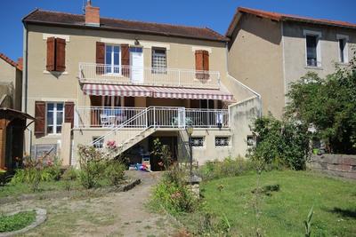 Maison - 145 m² - 9 pièces