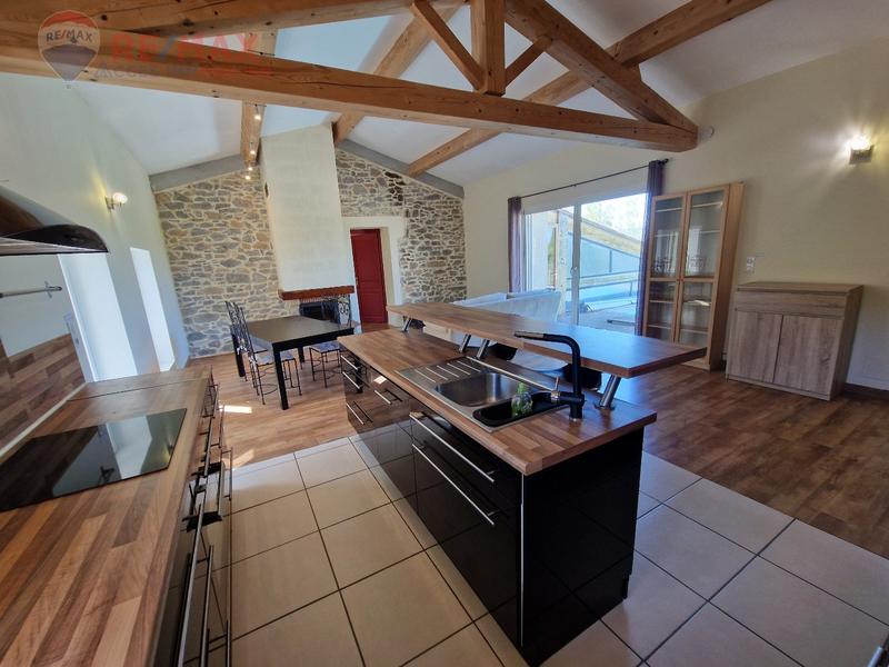 Maison de village - 200 m² - 5 pièces