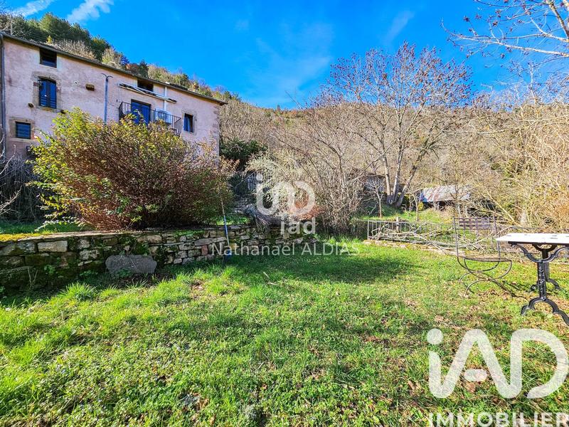 Maison - 96 m² - 4 pièces