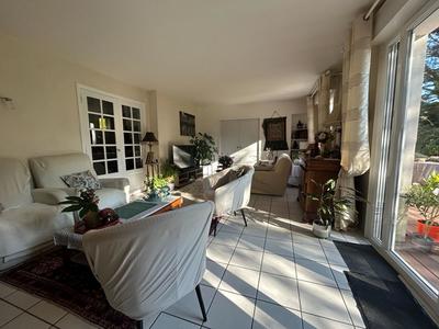 Maison - 162 m² - 7 pièces