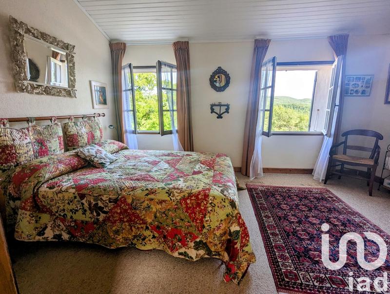 Maison - 163 m² - 5 pièces