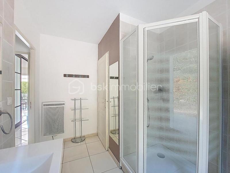 Villa - 230 m² - 8 pièces