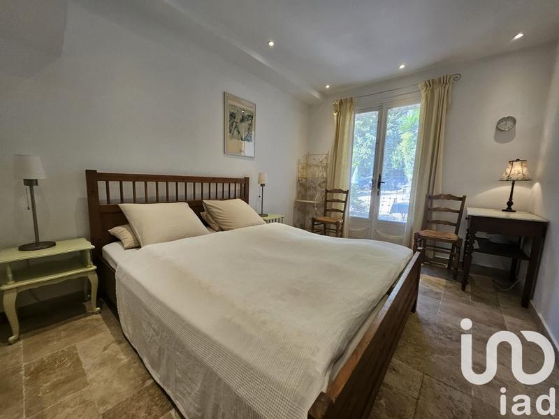 Maison - 323 m² - 12 pièces