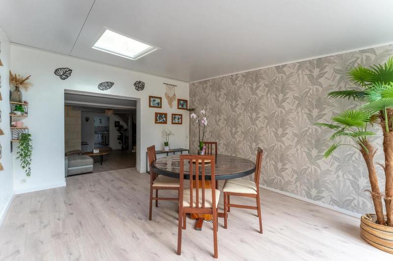 Maison en pierre - 174 m² - 7 pièces