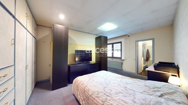 Duplex - 199 m² - 9 pièces