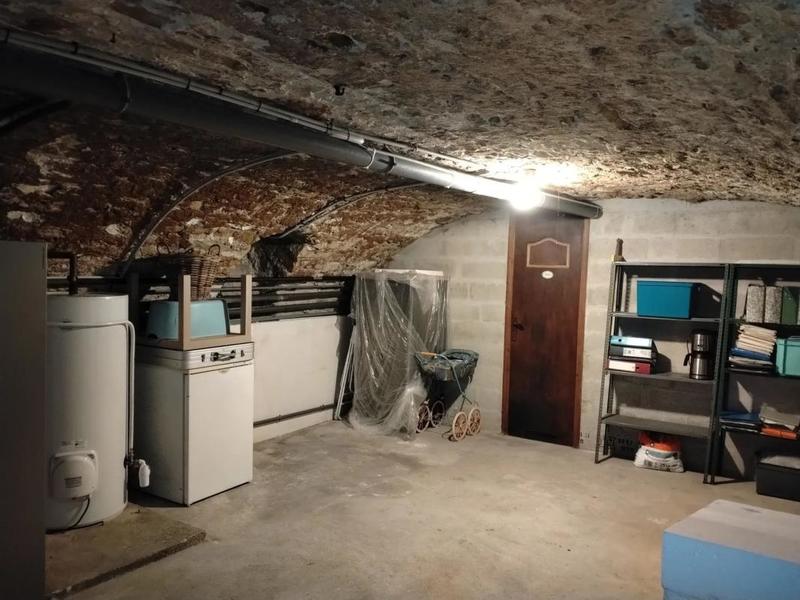 Demeure - 218 m² - 7 pièces