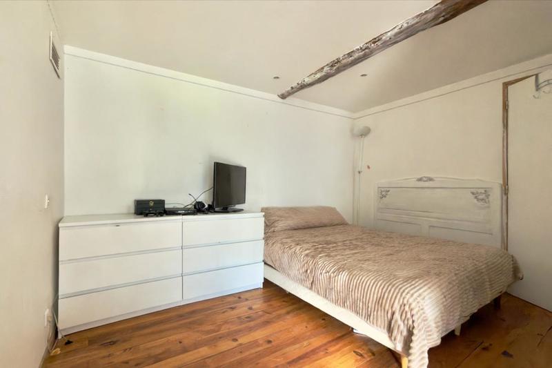 Maison - 198 m² - 7 pièces