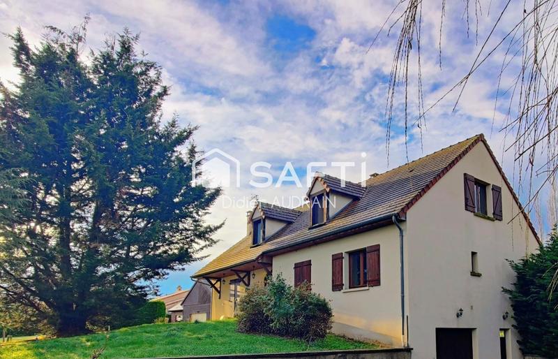 Maison - 214 m² - 7 pièces