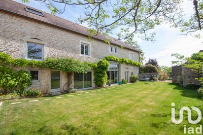 Maison - 280 m² - 8 pièces