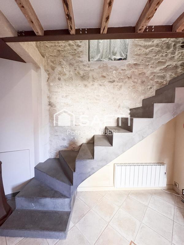 Maison - 225 m² - 8 pièces