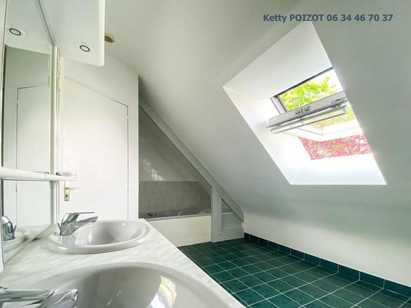 Maison - 130 m² - 8 pièces