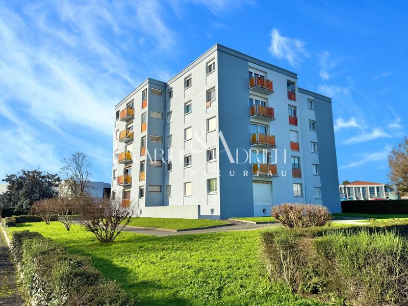 Appartement - 80 m² - 3 pièces