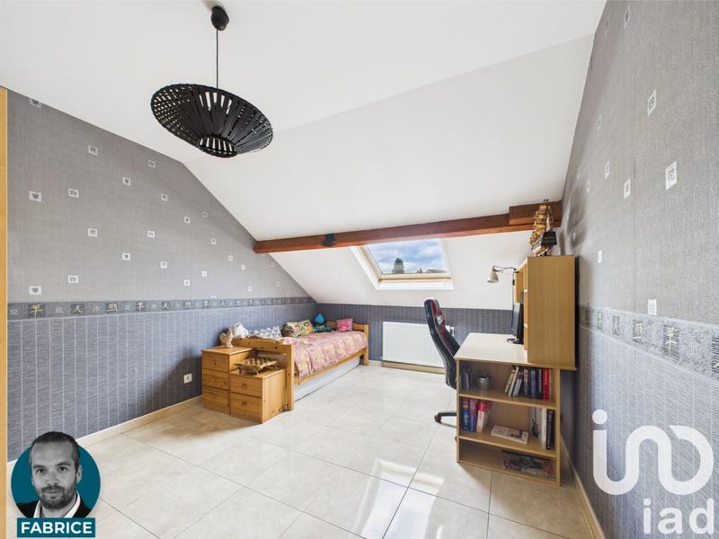 Maison - 216 m² - 8 pièces