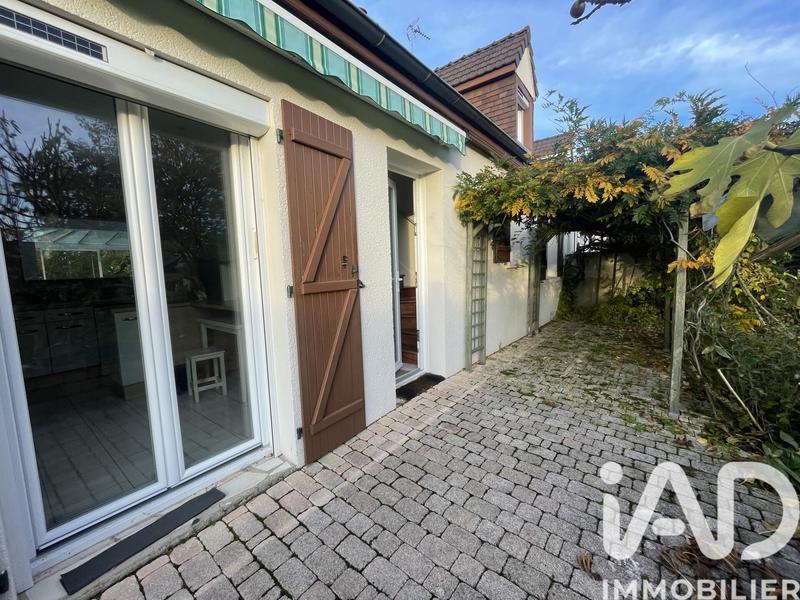 Maison - 140 m² - 5 pièces