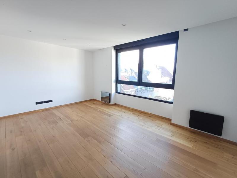 Appartement - 158 m² - 5 pièces
