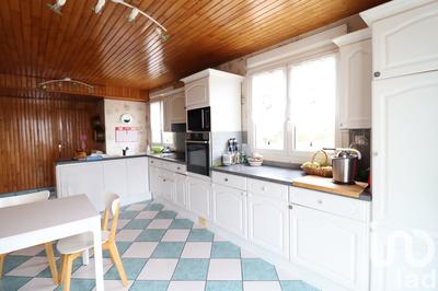 Maison - 276 m² - 8 pièces