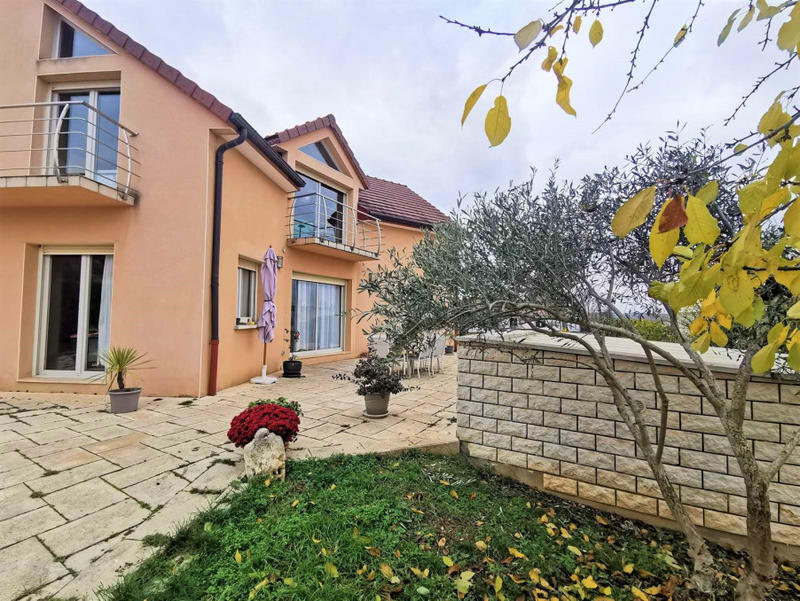 Maison - 156 m² - 7 pièces