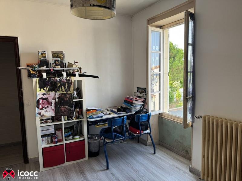 Demeure - 210 m² - 8 pièces