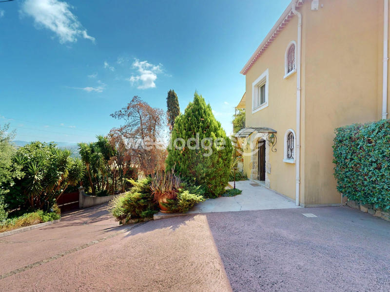 Villa - 142 m² - 5 pièces
