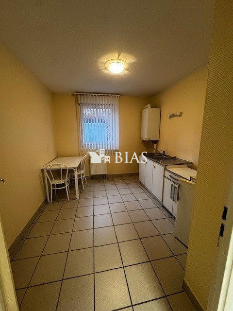 Local d'activités - 77 m²