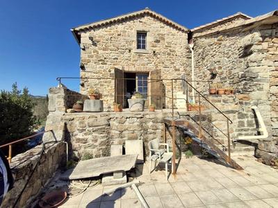 Maison - 350 m² - 16 pièces