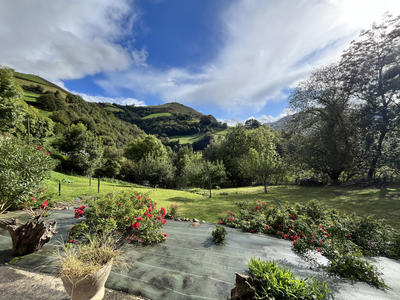 Maison - 170 m² - 5 pièces