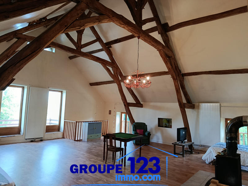 Maison - 203 m² - 5 pièces