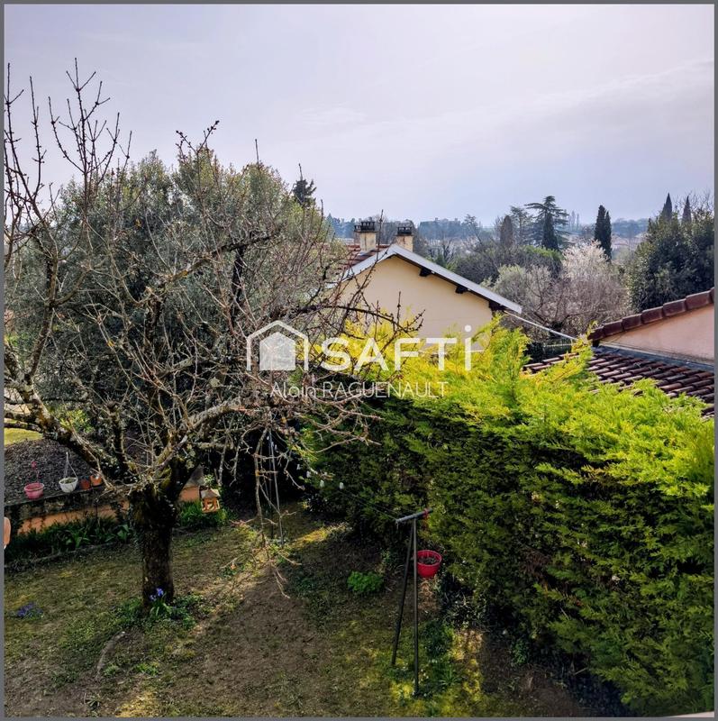 Maison - 92 m² - 4 pièces