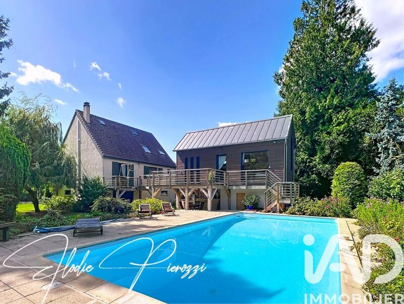 Maison - 186 m² - 8 pièces