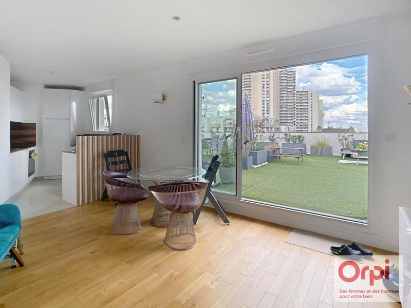 Penthouse - 77 m² - 3 pièces