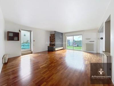 Maison - 184 m² - 7 pièces