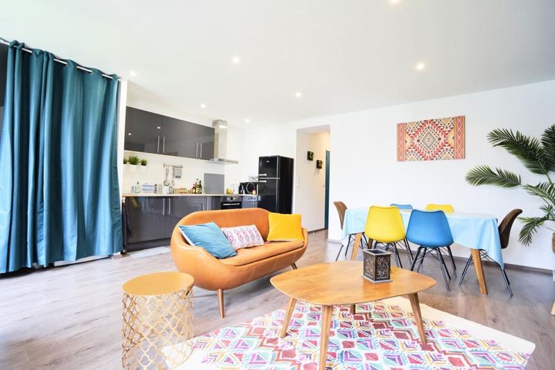 Appartement - 102 m² - 6 pièces