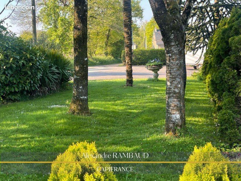 Maison - 231 m² - 8 pièces