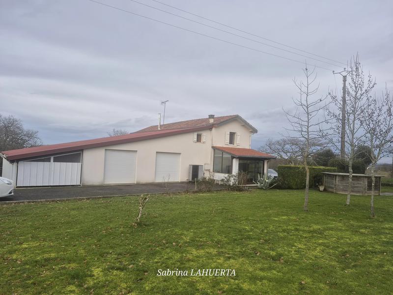 Maison - 164 m² - 6 pièces