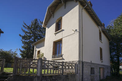 Maison - 190 m² - 8 pièces