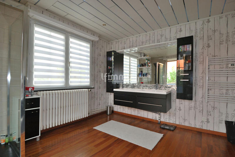 Maison - 195 m² - 6 pièces