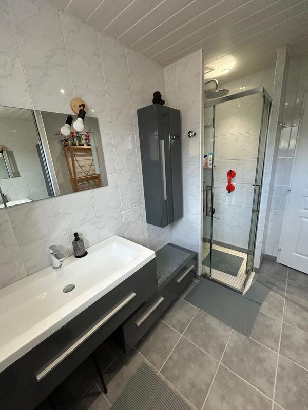 Maison - 80 m² - 4 pièces