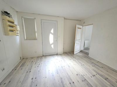 Maison - 215 m² - 10 pièces