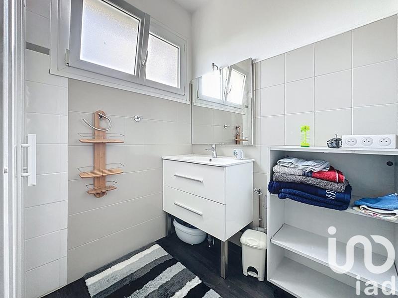 Maison - 200 m² - 9 pièces