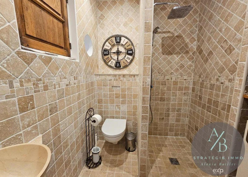 Maison - 180 m² - 6 pièces