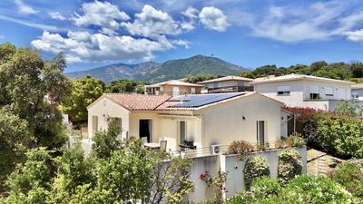 Maison - 111 m² - 5 pièces