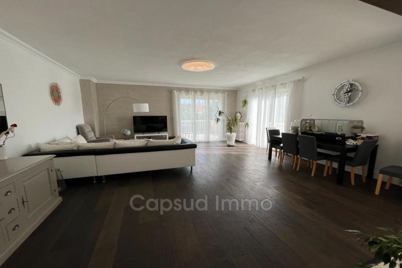 Villa - 190 m² - 6 pièces