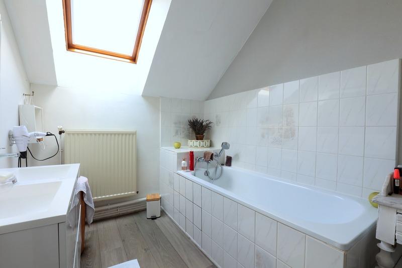 Maison - 144 m² - 6 pièces