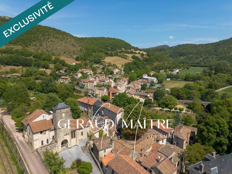 Maison - 101 m² - 8 pièces