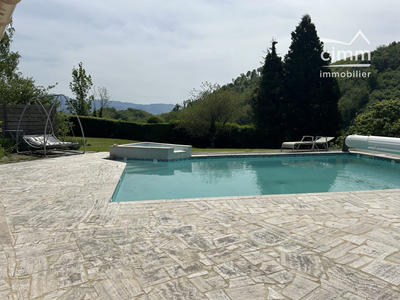 Maison ancienne - 160 m² - 4 pièces